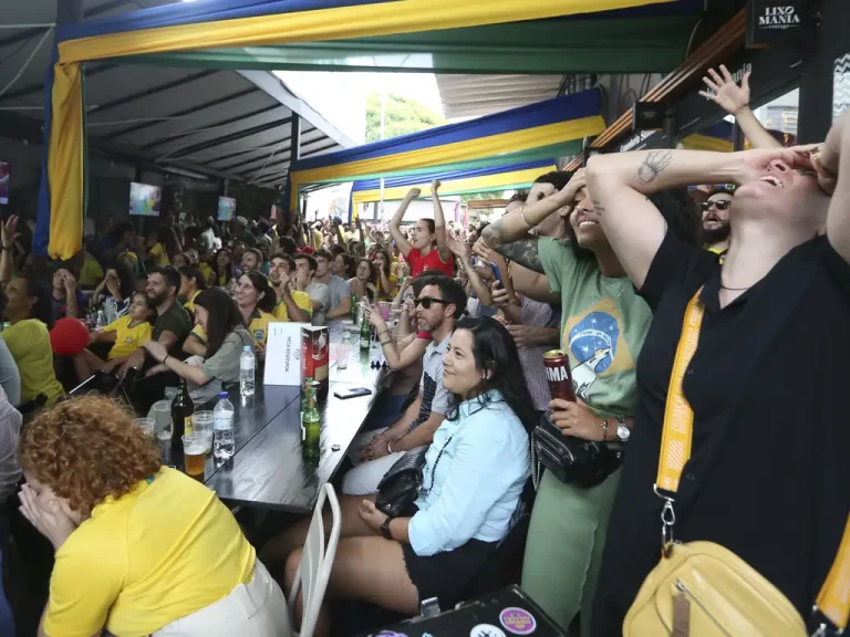 Durante a Copa do Mundo de 2022, a primeira semana de jogos foi bastante favorável para o segmento de alimentação fora do lar. Foto: Valter Campanato/Agência Brasil